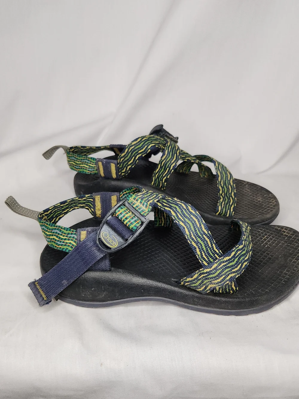 Chaco Kids Sandals Black Green Yellow Blue Striped Straps Hiking Water Beach 3